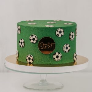 tort urodzinowy 8